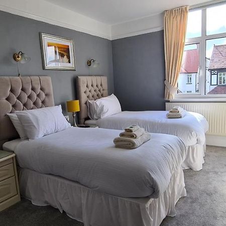 חלנדודנו Sunnycroft Private Hotel מראה חיצוני תמונה