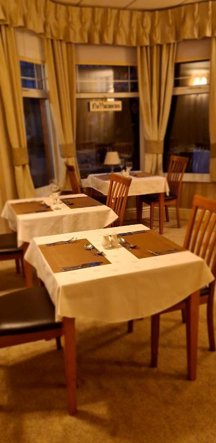 חלנדודנו Sunnycroft Private Hotel מראה חיצוני תמונה
