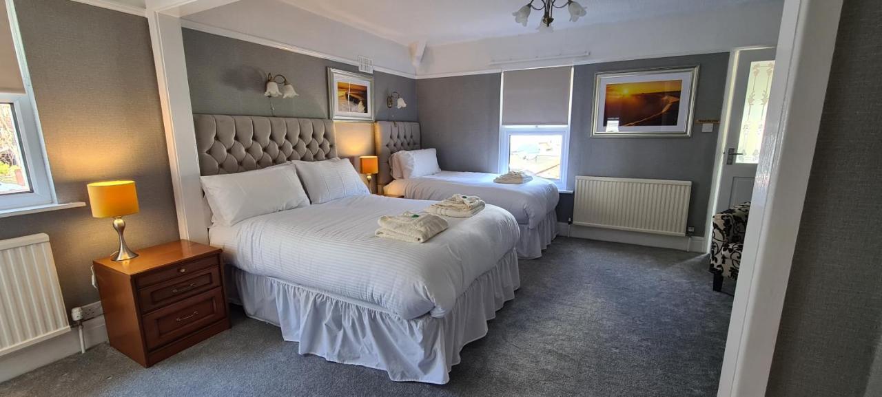 חלנדודנו Sunnycroft Private Hotel מראה חיצוני תמונה