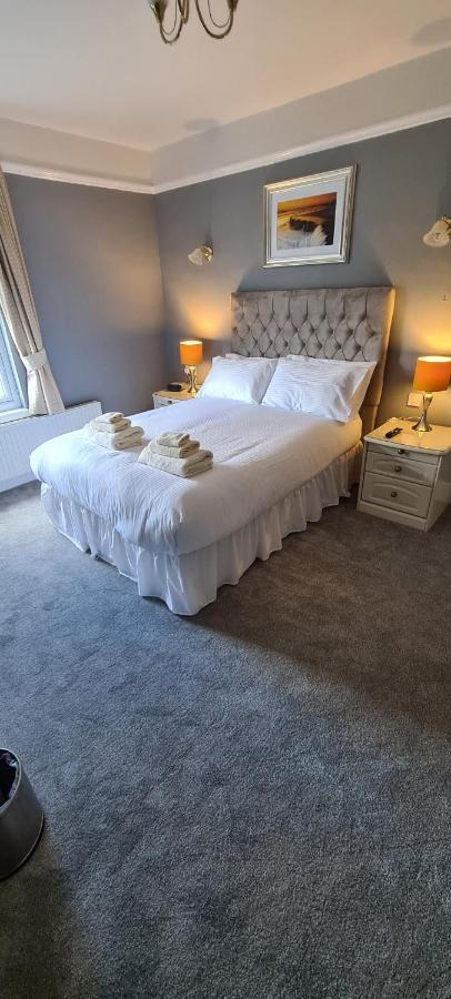 חלנדודנו Sunnycroft Private Hotel מראה חיצוני תמונה