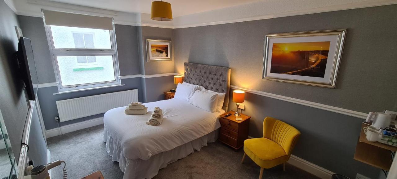 חלנדודנו Sunnycroft Private Hotel מראה חיצוני תמונה